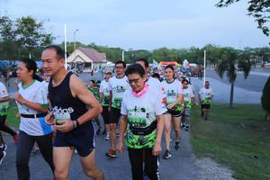 BIB: 
                            <button type="button" onclick="openModal(3627661)" class="btn btn-primary btn-sm float-right btn-popup" data-toggle="modal" data-target=".modal-high-quality">
                        <i class="fas fa-shopping-cart"></i> Add to Cart
                    </button>
                                            <button type="button" onclick="isThisMe(3627661, true)" class="btn btn-success btn-sm float-right btn-popup btn-isme hidden" data-toggle="tooltip" data-placement="bottom" title="นี่คือรูปของคุณใช่ไหม คลิกที่นี่เพื่อเอาเข้าอัลบั้ม">
                        <i class="fas fa-plus"></i> Add to album
                    </button>
                    <button type="button" onclick="isThisMe(3627661, false)" class="btn btn-warning btn-sm float-right btn-popup btn-isnotme hidden">
                        <i class="fas fa-ban"></i> Remove from album
                    </button>